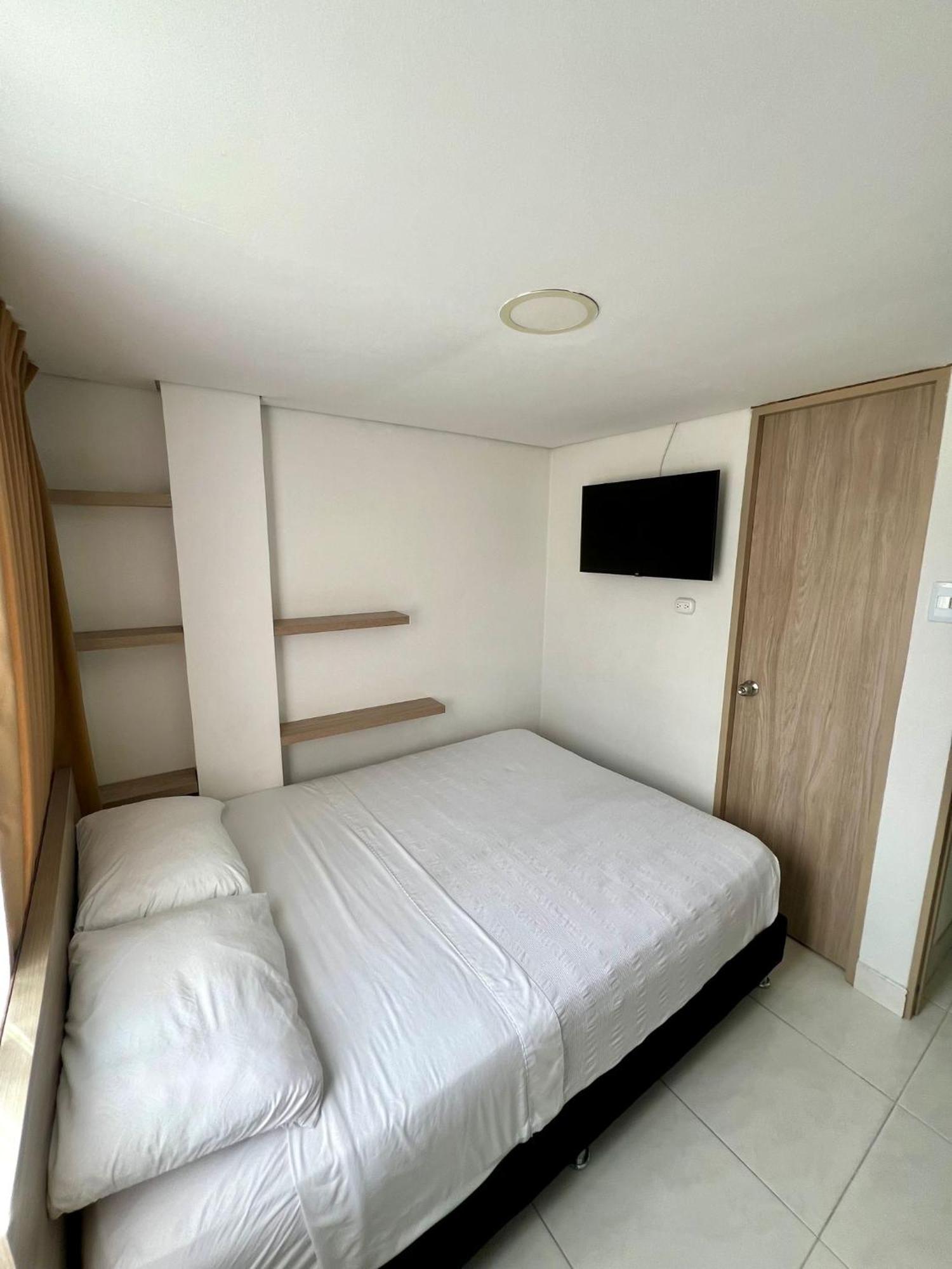 Hotel Adel 마니살레스 외부 사진