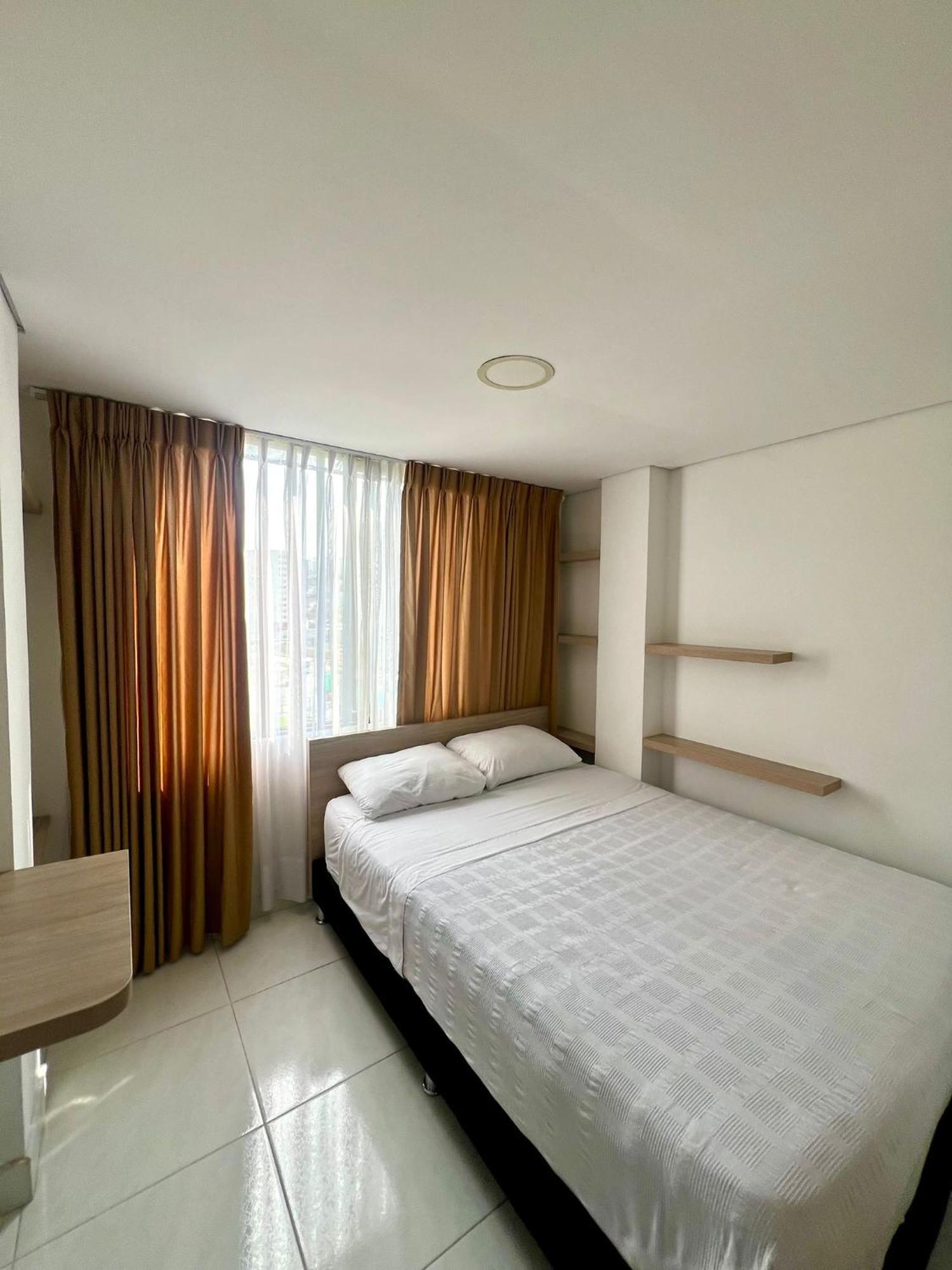 Hotel Adel 마니살레스 외부 사진