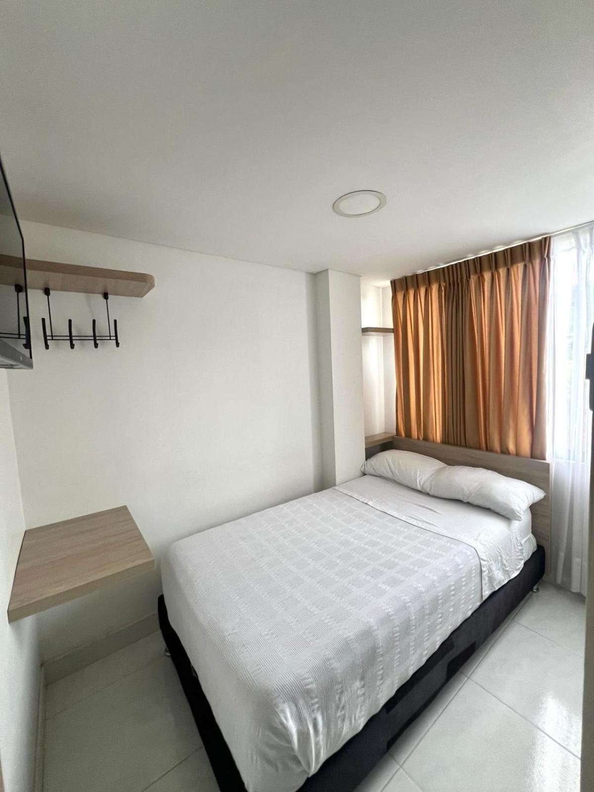 Hotel Adel 마니살레스 외부 사진