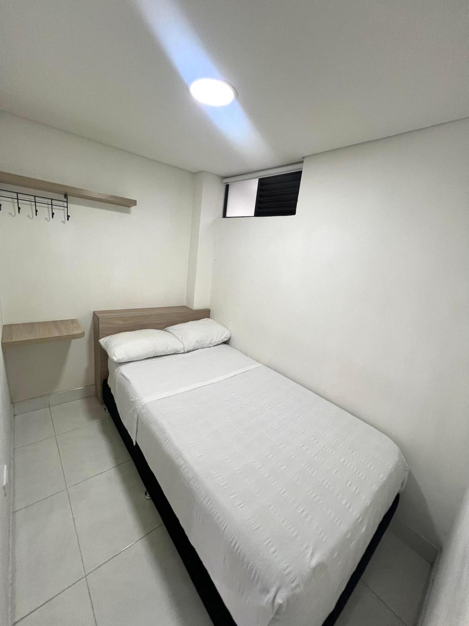 Hotel Adel 마니살레스 외부 사진